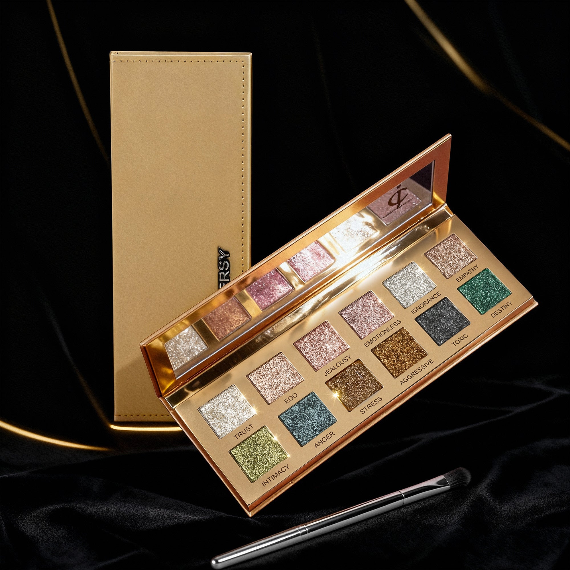 CONTROVERSY EYE PALETTE
