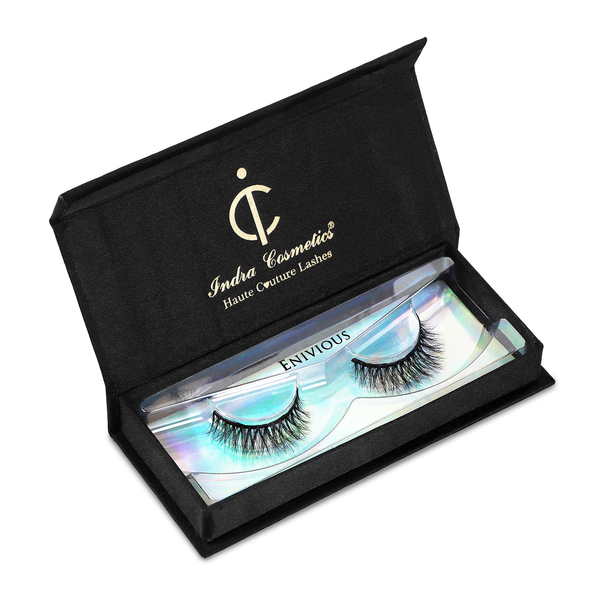 NATURAL LUXE EYELASHES