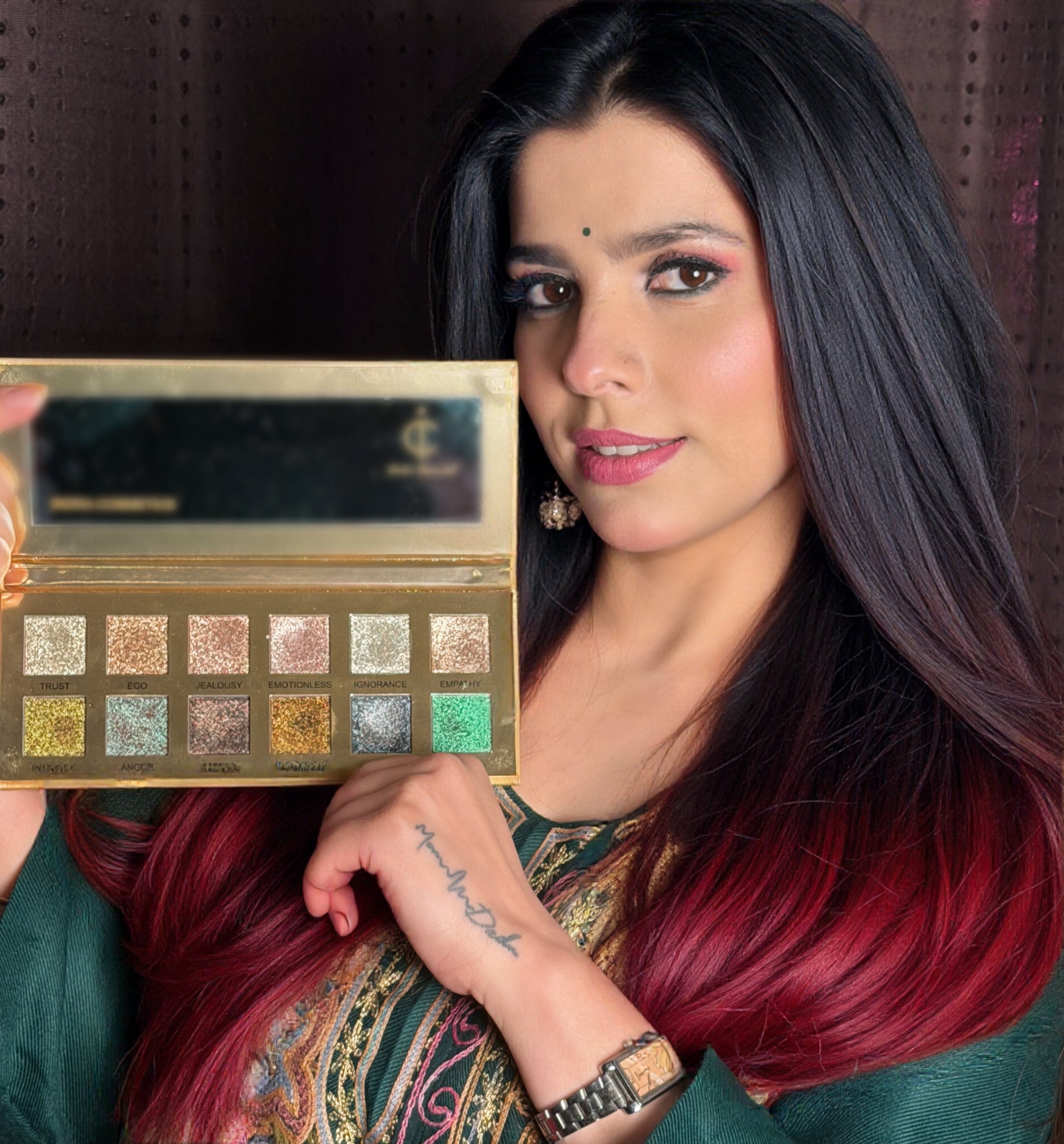 CONTROVERSY EYE PALETTE