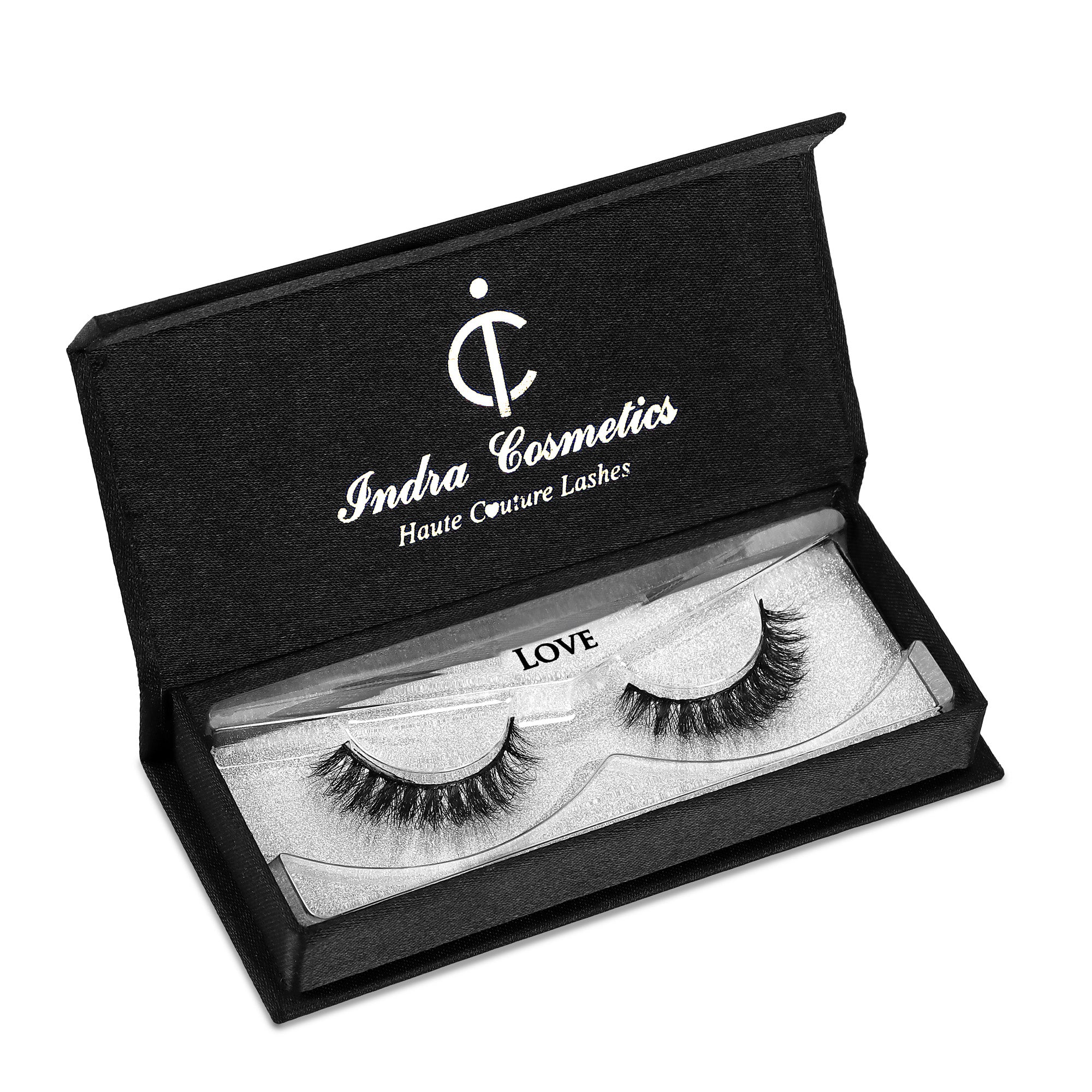 NATURAL LUXE EYELASHES